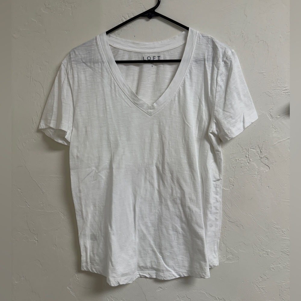 LOFT Classic White V-Neck Short Sleeve Tee